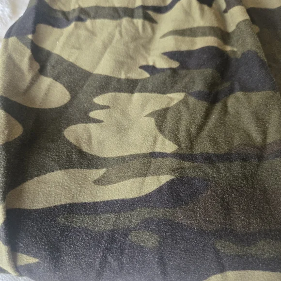 LuLaRoe Leggings Assorted Colors One Size - Picture 4 of 14